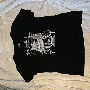 Like new Torrid size 2 supee soft knit New York tee